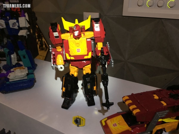 SDCC 2017   Power Of The Primes Photos From The Hasbro Breakfast Rodimus Prime Darkwing Dreadwind Jazz More  (15 of 105)